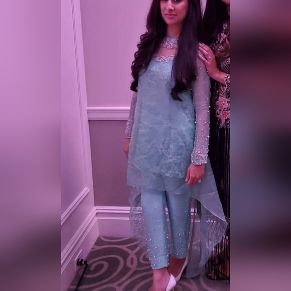 Super stylish salwar kameez - Picture 4 of 4